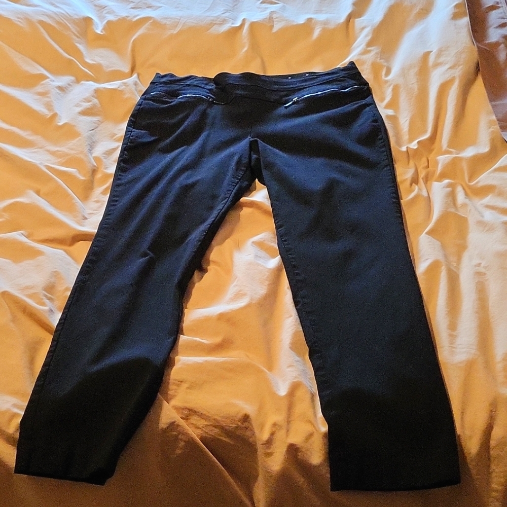Women's black dress pants - never worn